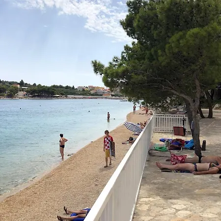 Apartment Apartments By The Sea Jezera, Murter - 5063