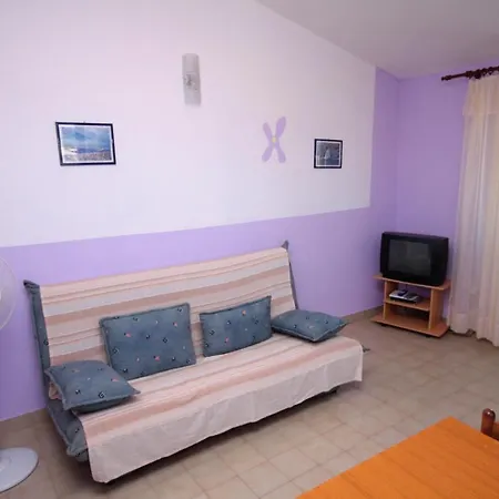 Apartment Apartments By The Sea Jezera, Murter - 5063