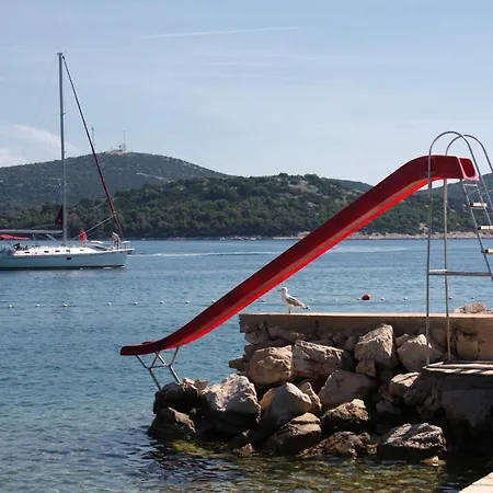 Apartment Apartments By The Sea Jezera, Murter - 5063