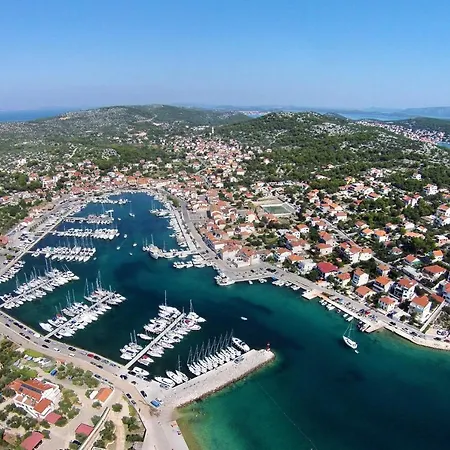 Apartment Apartments By The Sea Jezera, Murter - 5063 Jezera