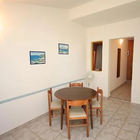 Apartments By The Sea Jezera, Murter - 5063 Apartment *