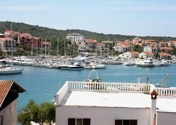 By The Sea Jezera, Murter - 5063 *