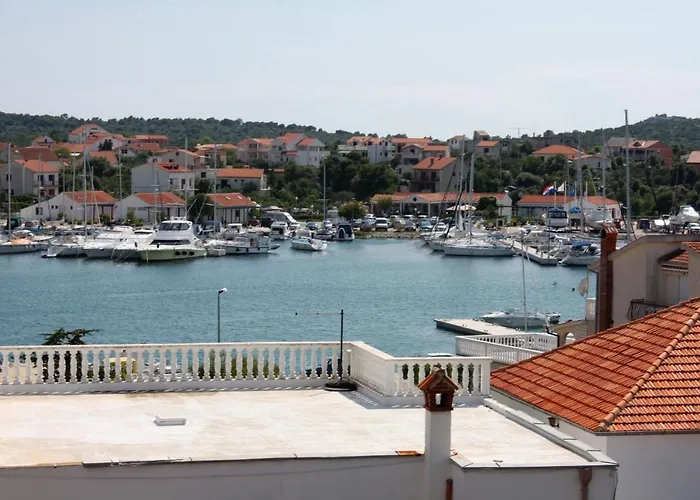 Apartman By The Sea Jezera, Murter - 5063 Jezera